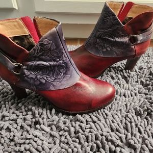 L Artiste Lora booties